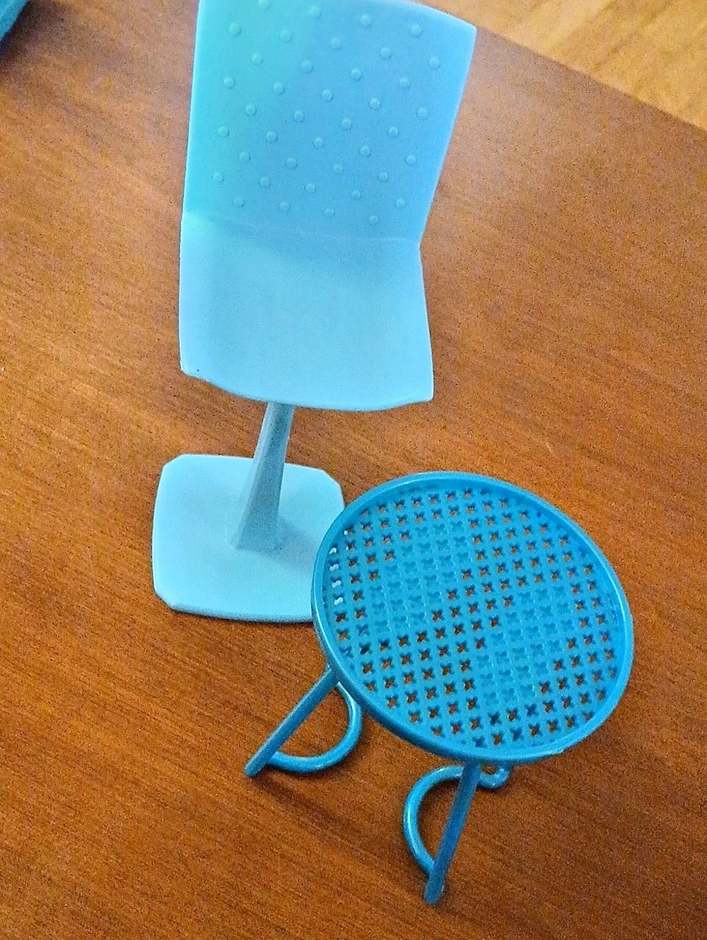 Blue Barbie Tall Chair and Table Good Condition